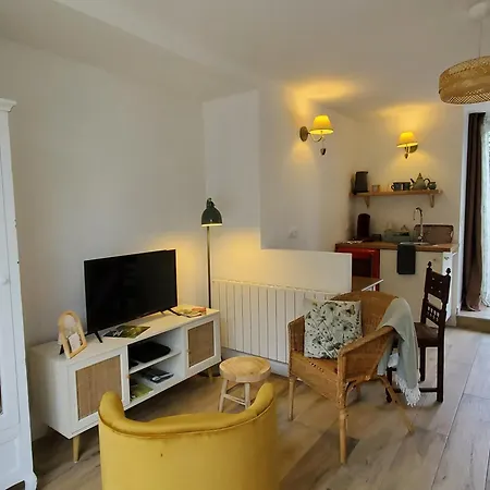 Le Jardin Des Papillons, Et D'hotes A Fraimbault 3*